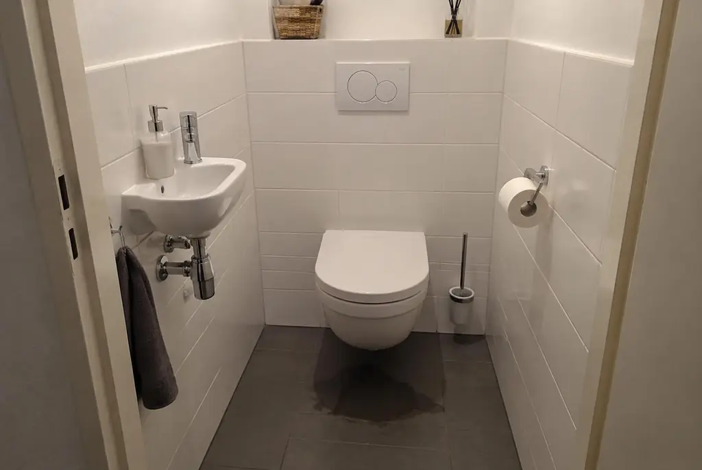 Lekdetectie Harskamp – natte vloer bij een toilet